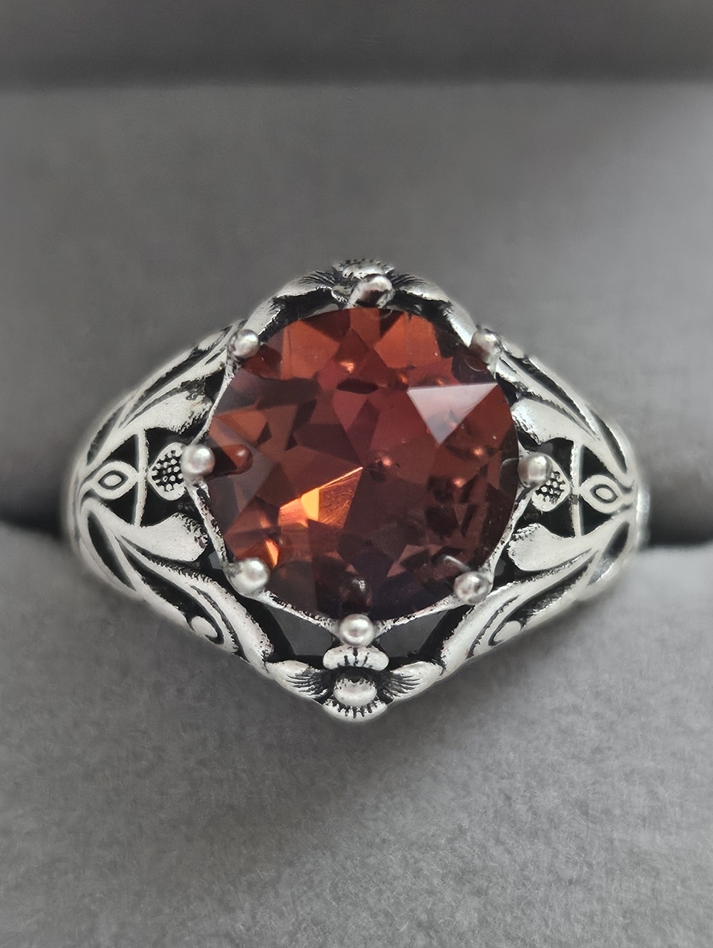 Silver Filigree Ring with Deep Garnet-Red Rhinestone Gem. Costume Jewelry
